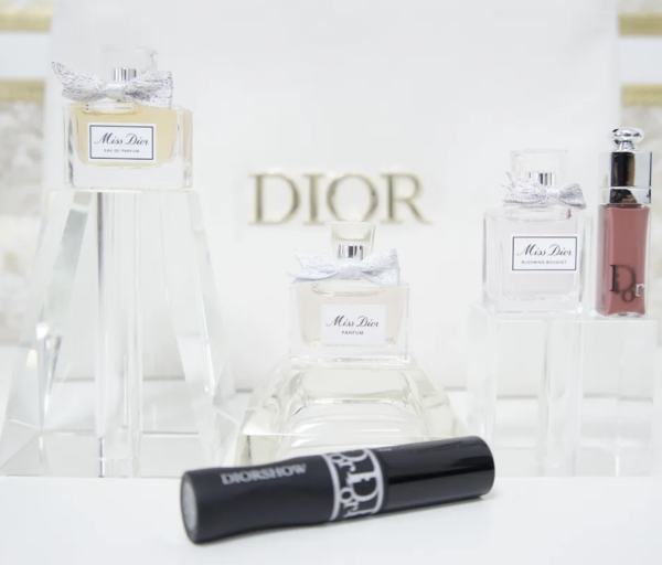 Kit Perfume Dior Eau De Parfum Presente Coffret Perfume Feminino Colônia Lip Maximizer Máscara Cílios Volume Cílios Postiços